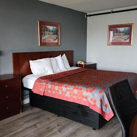 Starway Inn Lansing Eksteriør bilde