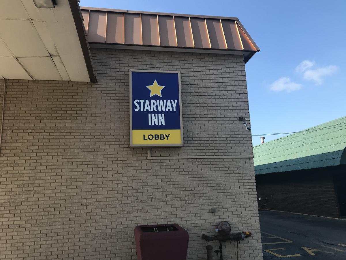 Starway Inn Lansing Eksteriør bilde